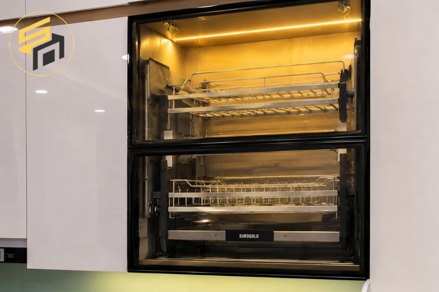 Dự Án Tủ Bếp Chữ I Nhựa Phủ Laminate Trắng Bóng Kính Ốp Màu Xanh Ngọ